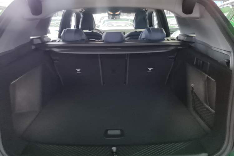 Used BMW X3 2025 xDrive30L Luxury Edition M Sport Package Trunk