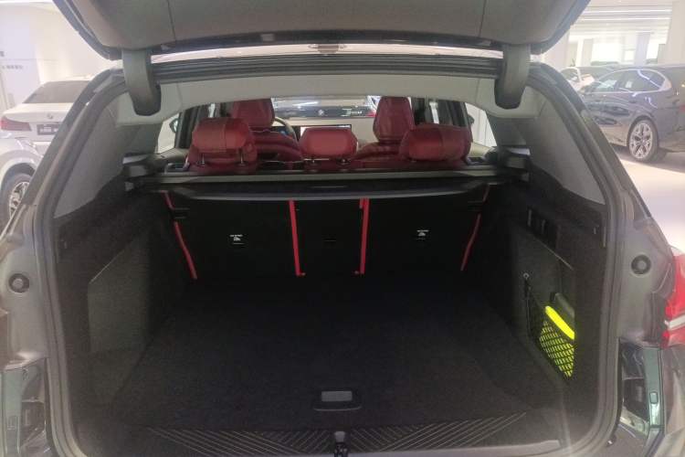 Used BMW X3 2025 xDrive30L Luxury Edition M Sport Package Trunk