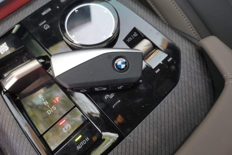 Used BMW X3 2025 Model, xDrive30L Leading M Sport Night Package Vehicle Key