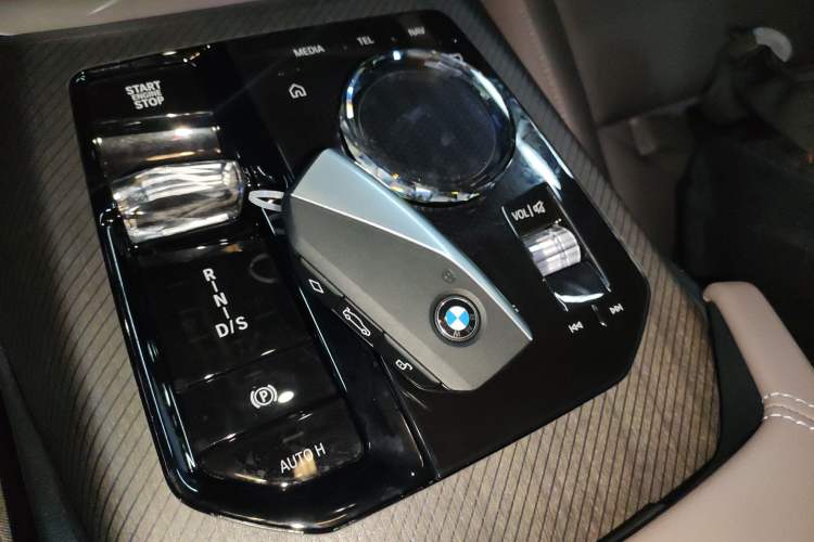Used BMW X3 2025 xDrive30L Luxury Edition M Sport Package Vehicle Key