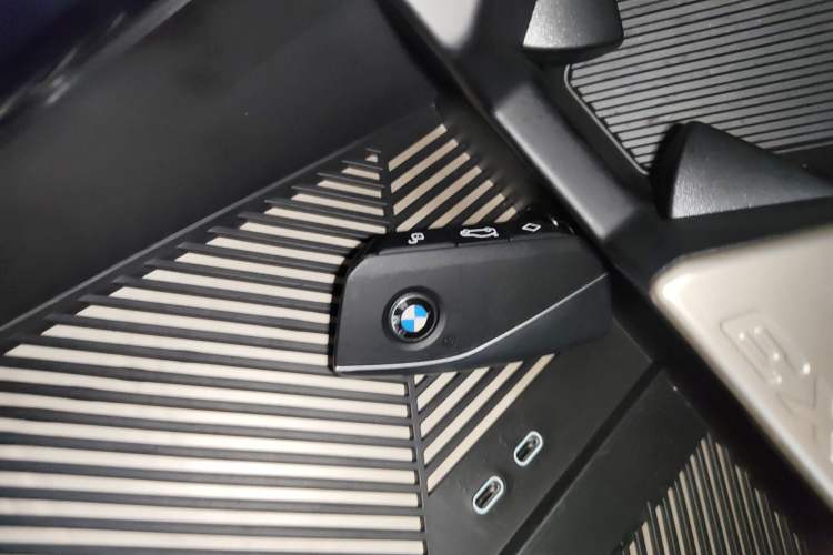 Used BMW X3 2025 xDrive30L Luxury Edition M Sport Package Vehicle Key