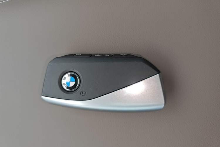 Used BMW X3 2025 xDrive25L Luxury Package Vehicle Key
