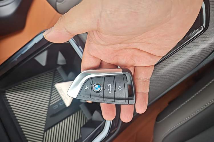 Used BMW X3 2025 xDrive30L Leading Model M Sport Package Vehicle Key