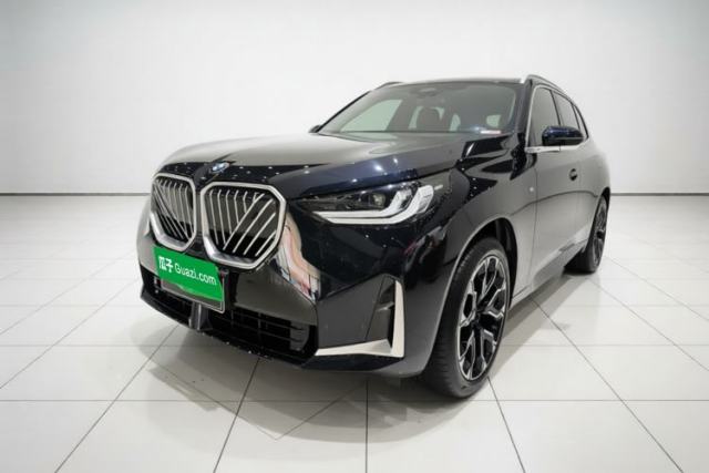 BMW X3 2025 xDrive30L Leading Model M Sport Package с пробегом