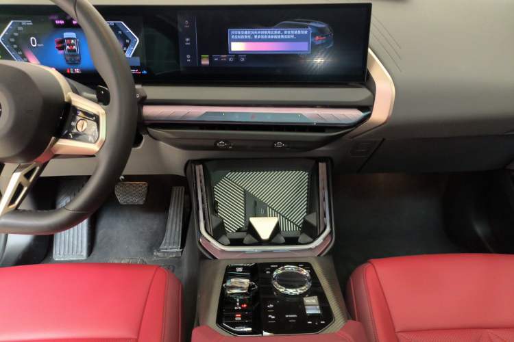 Used BMW X3 2025 xDrive30L Luxury Edition M Sport Package Audio And AC Panel