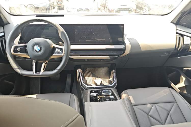 Used BMW X3 2025 xDrive30L Luxury Edition M Sport Package Center Console