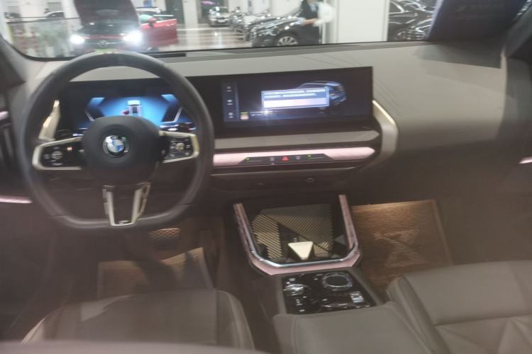 Used BMW X3 2025 xDrive30L Luxury Edition M Sport Package Center Console