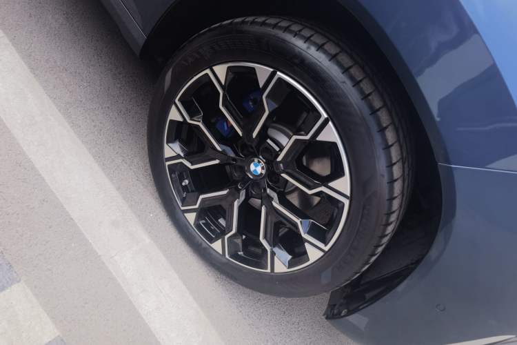 Used BMW X3 2025 xDrive30L Luxury Edition M Sport Package Exterior 4