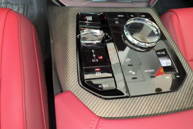 Used BMW X3 2025 xDrive30L Luxury Edition M Sport Package Gear Lever