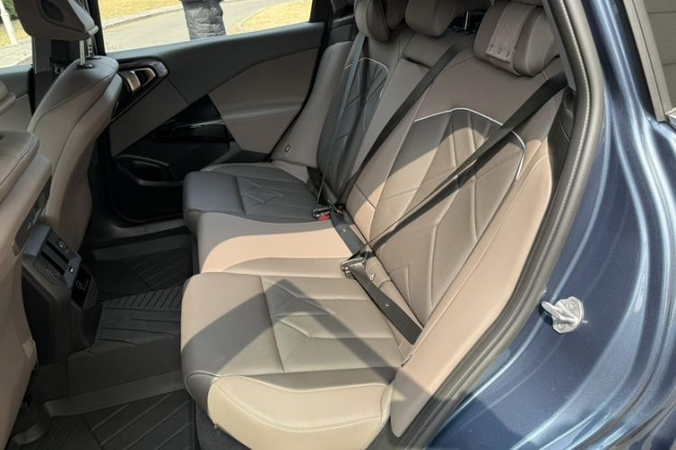 Used BMW X3 2025 xDrive30L Luxury Edition M Sport Package Interior 4