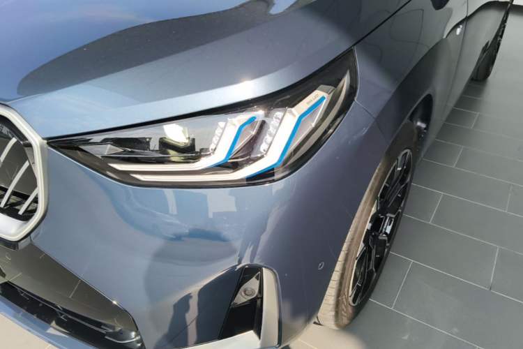 Used BMW X3 2025 xDrive30L Luxury Edition M Sport Package Left Front Headlight