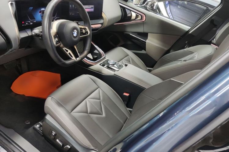Used BMW X3 2025 xDrive30L Luxury Edition M Sport Package Left Front Seat
