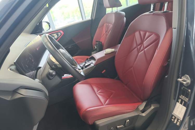 Used BMW X3 2025 xDrive30L Luxury Edition M Sport Package Left Front Seat
