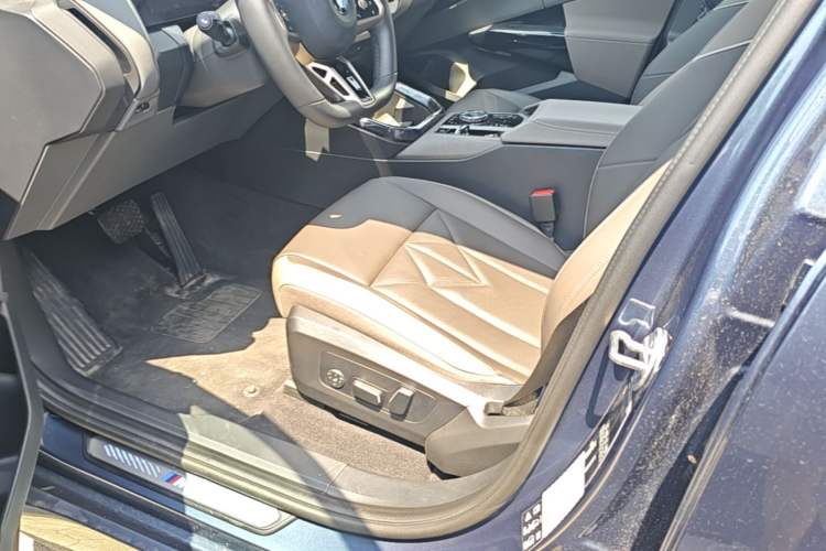 Used BMW X3 2025 xDrive30L Luxury Edition M Sport Package Left Front Seat