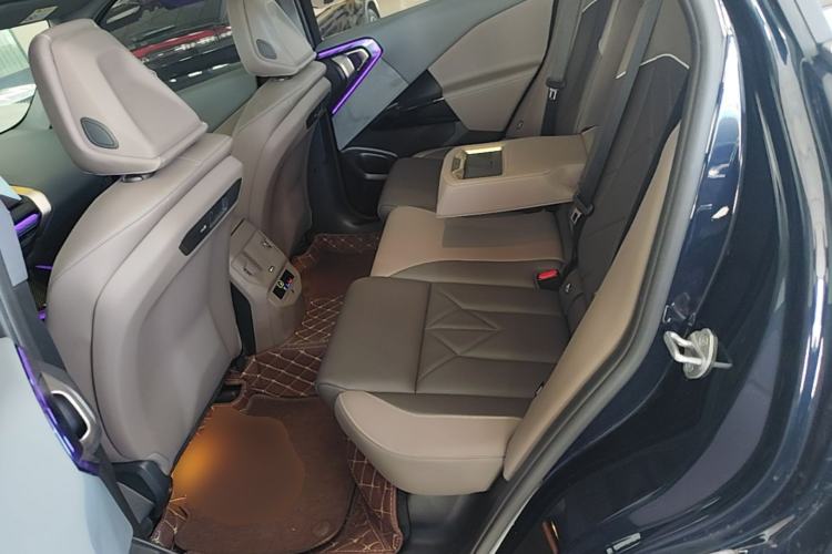 Used BMW X3 2025 xDrive25L Luxury Package Left Rear Seat