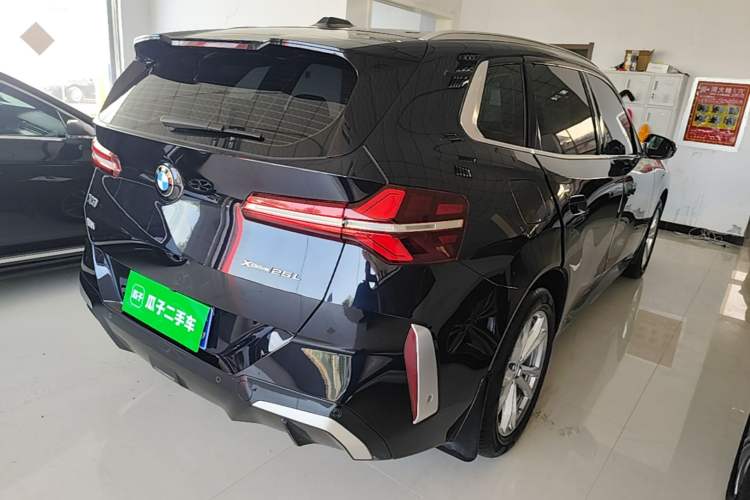 Used BMW X3 2025 xDrive25L Luxury Package Rear Right 45 Deg