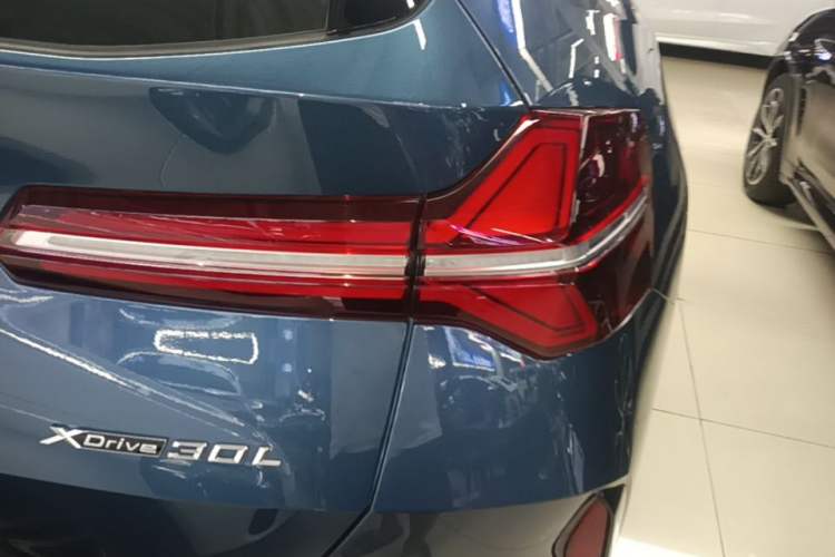 Used BMW X3 2025 xDrive30L Luxury Edition M Sport Package Right Rear Taillight