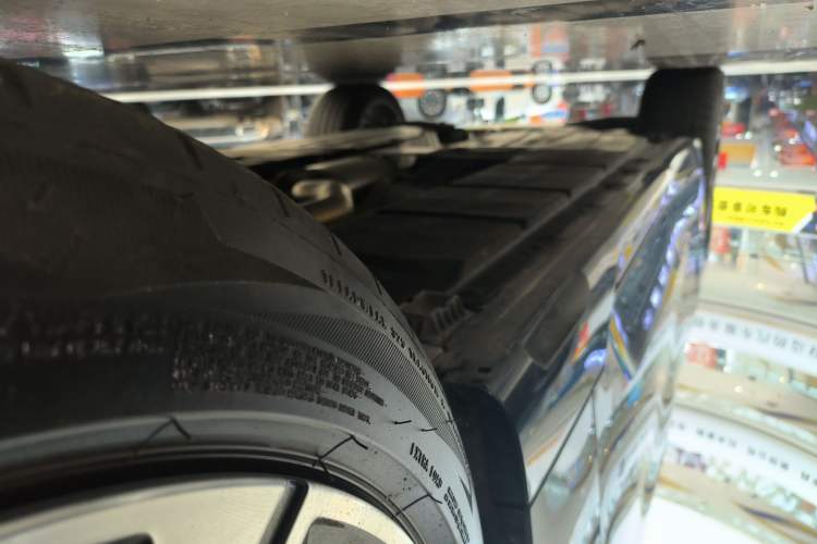 Used BMW X3 2025 xDrive30L Luxury Edition M Sport Package Right Side Sill