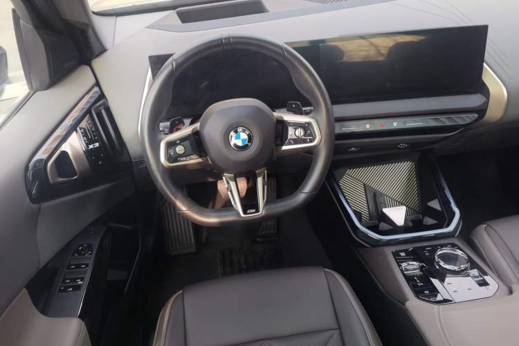 Used BMW X3 2025 xDrive30L Luxury Edition M Sport Package Steering Wheel