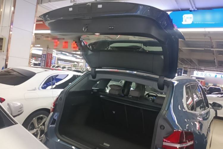 Used BMW X3 2025 xDrive30L Luxury Edition M Sport Package Trunk