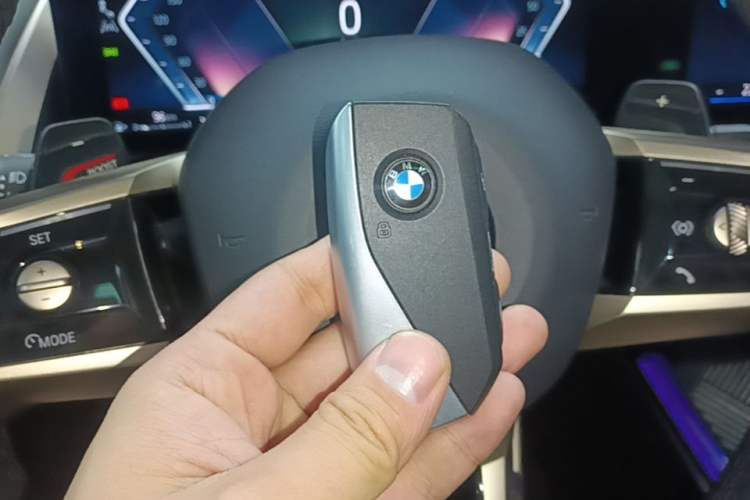 Used BMW X3 2025 xDrive30L Luxury Edition M Sport Package Vehicle Key