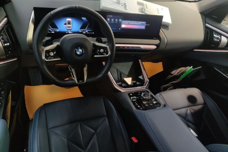 Used BMW X3 2025 xDrive30L Luxury Edition M Sport Package Center Console