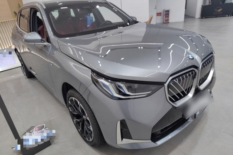 Used BMW X3 2025 xDrive30L Luxury Edition M Sport Package Front Right 45 Deg
