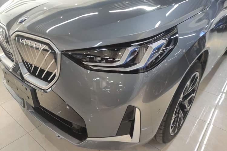 Used BMW X3 2025 xDrive30L Luxury Edition M Sport Package Left Front Headlight