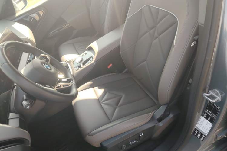 Used BMW X3 2025 xDrive30L Luxury Edition M Sport Package Left Front Seat