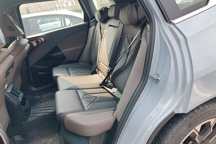 Used BMW X3 2025 xDrive30L Luxury Edition M Sport Package Left Rear Seat