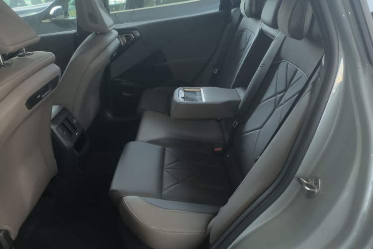 Used BMW X3 2025 xDrive30L Luxury Edition M Sport Package Left Rear Seat