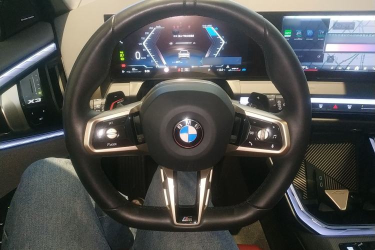 Used BMW X3 2025 xDrive30L Luxury Edition M Sport Package Steering Wheel