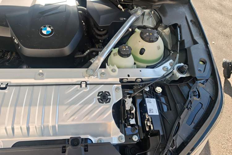 Used BMW X3 2025 xDrive30L Leading Model M Sport Package Engine Bay Left