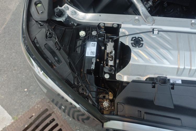 Used BMW X3 2025 xDrive30L Leading Model M Sport Package Engine Bay Right
