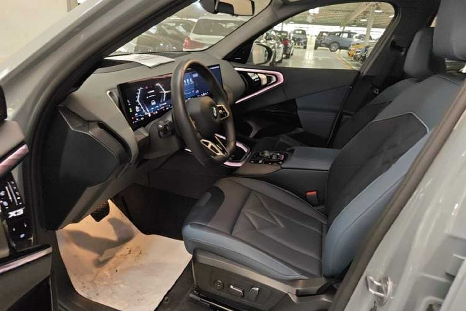 Used BMW X3 2025 xDrive30L Luxury Edition M Sport Package Left Front Seat