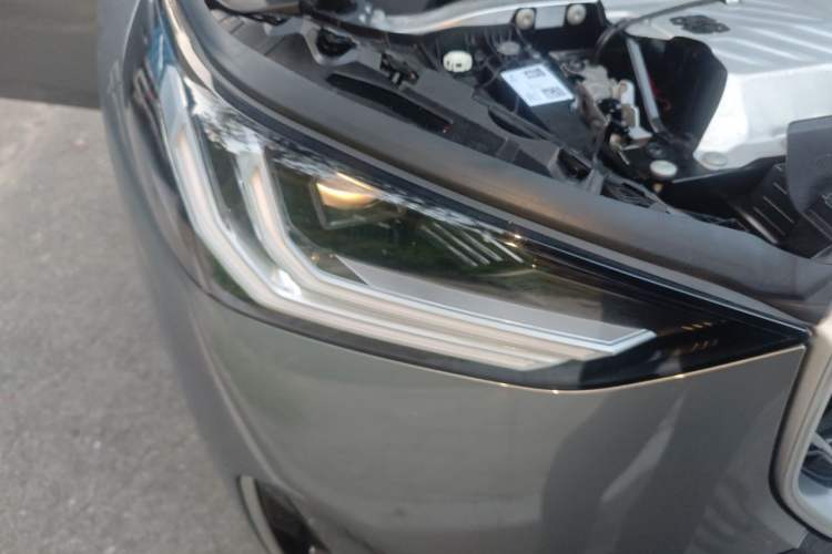 Used BMW X3 2025 xDrive30L Leading Model M Sport Package Right Front Headlight