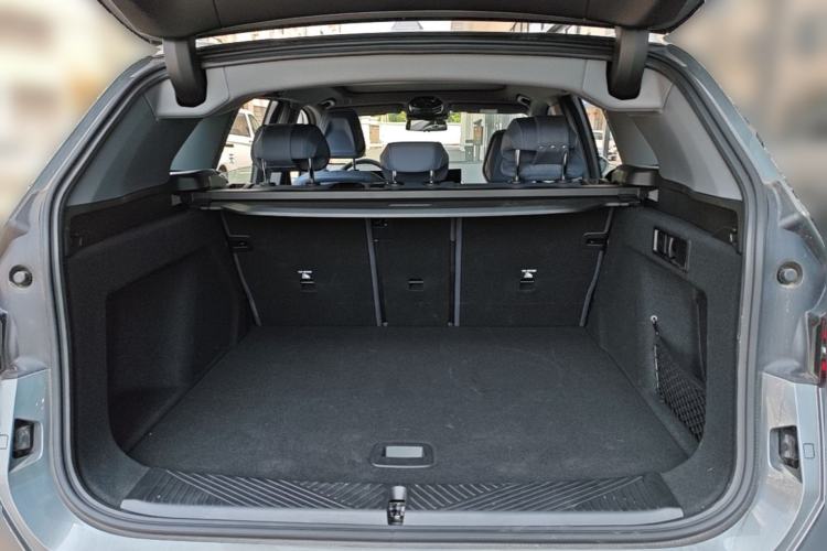 Used BMW X3 2025 xDrive30L Leading Model M Sport Package Trunk