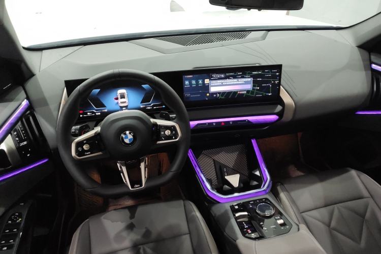 Used BMW X3 2025 Model, xDrive30L Leading M Sport Night Package Center Console