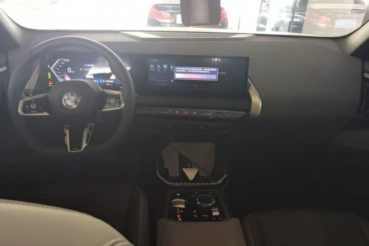 Used BMW X3 2025 xDrive30L Leading Model M Sport Package Center Console