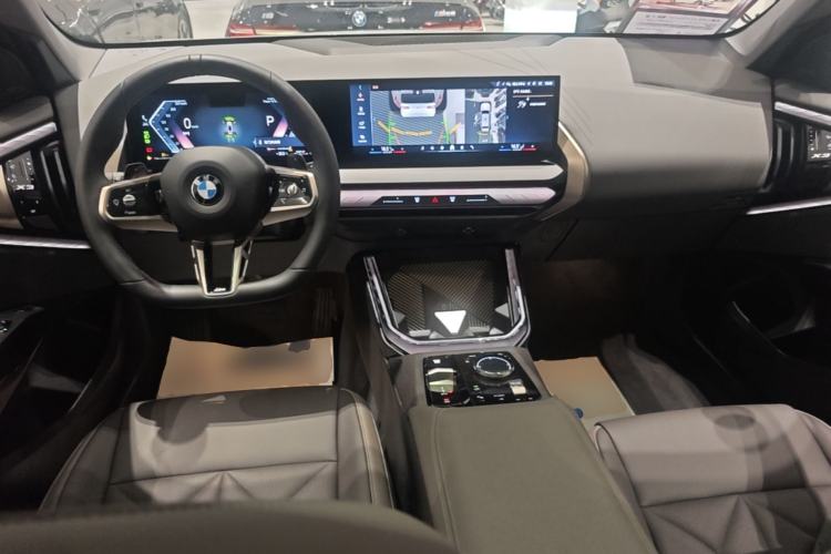 Used BMW X3 2025 xDrive30L Leading Model M Sport Package Center Console