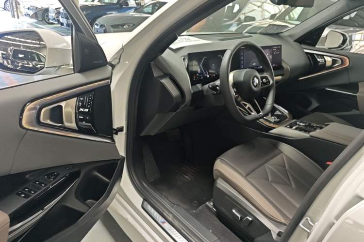 Used BMW X3 2025 xDrive30L Leading Model M Sport Package Driver Seat