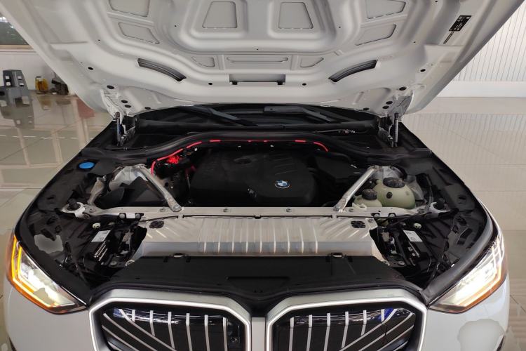Used BMW X3 2025 xDrive25L Luxury Package Engine Bay