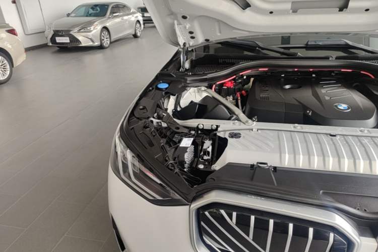 Used BMW X3 2025 xDrive30L Leading Model M Sport Package Engine Bay Right