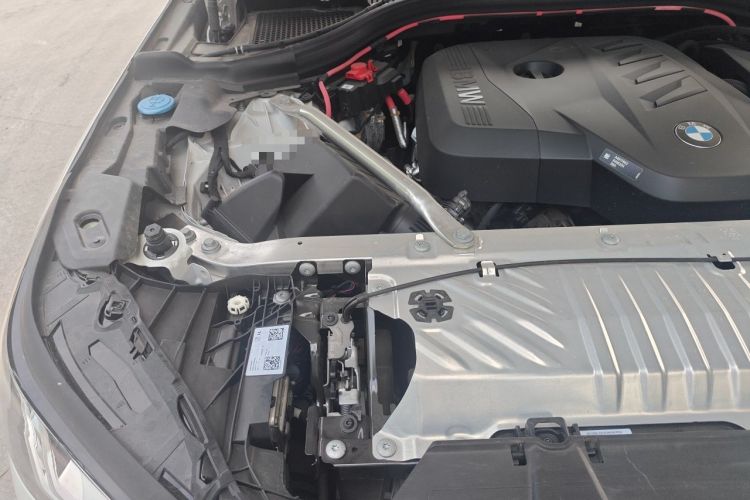 Used BMW X3 2025 xDrive25L Luxury Package Engine Bay Right
