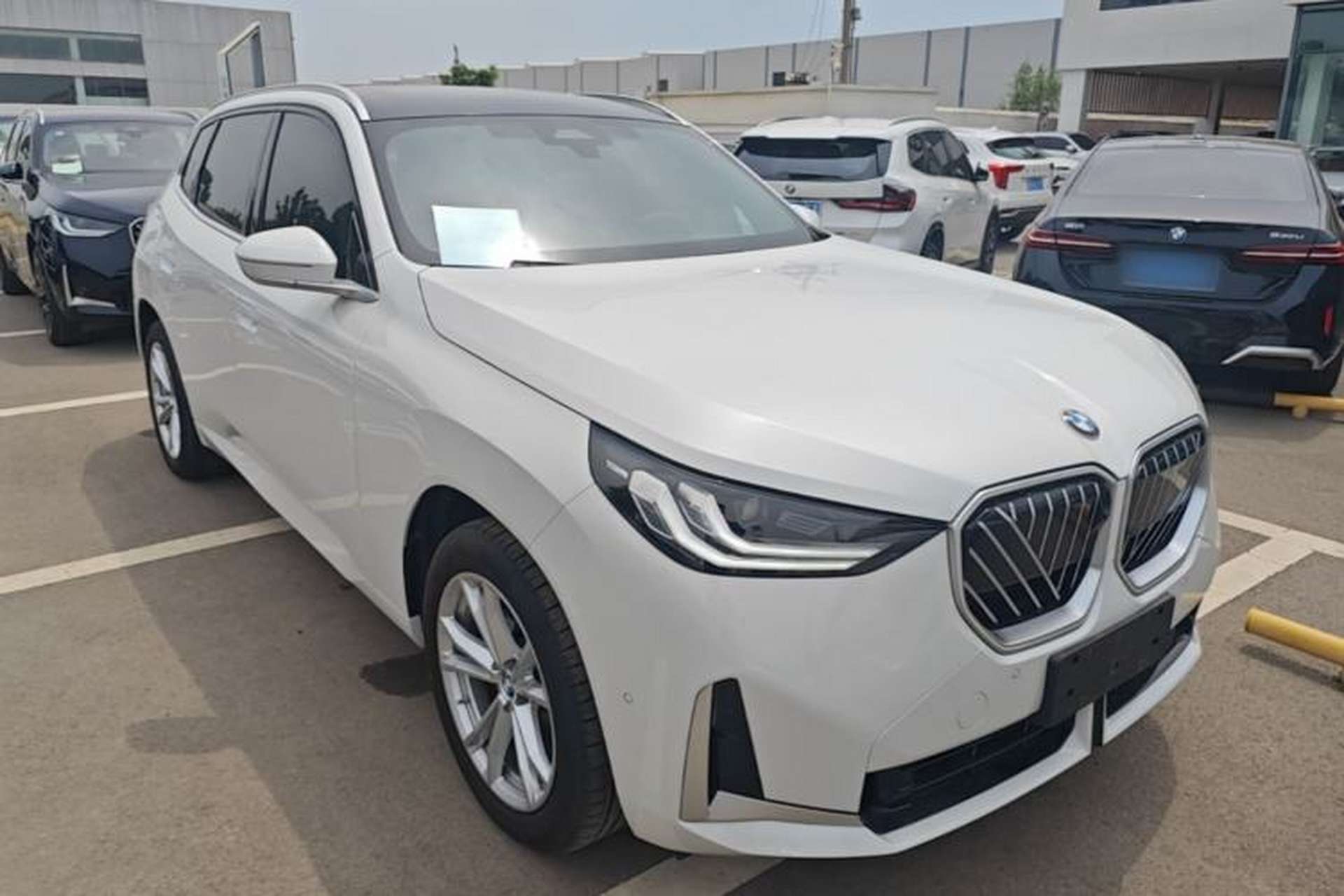 Used BMW X3 2025 xDrive25L Luxury Package Exterior 1