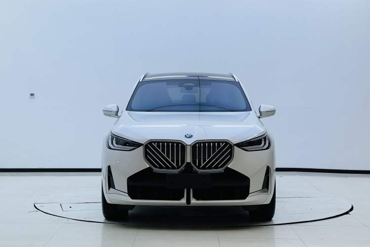 Used BMW X3 2025 xDrive30L Leading Model M Sport Package Exterior 1