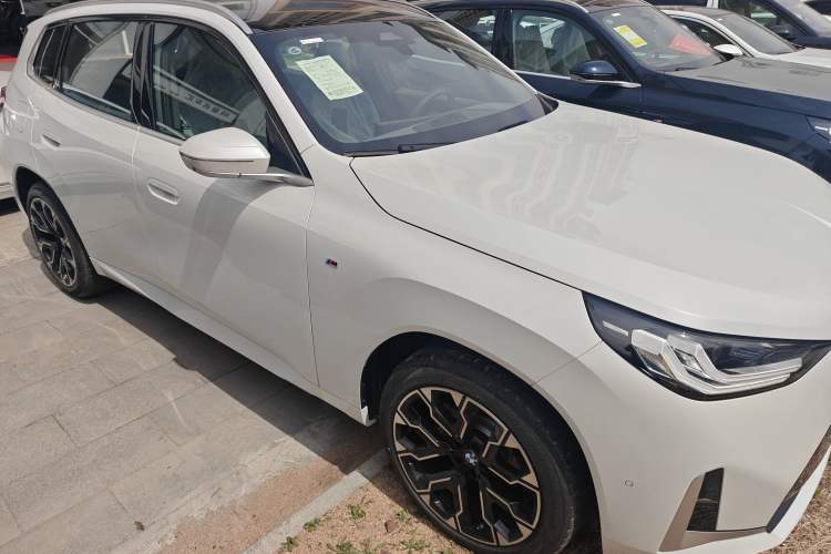 Used BMW X3 2025 xDrive30L Leading Model M Sport Package Exterior 4