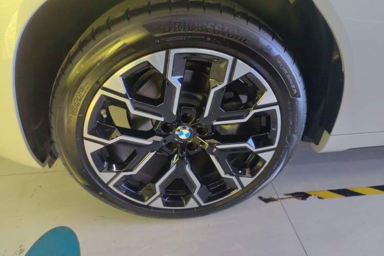 Used BMW X3 2025 Model, xDrive30L Leading M Sport Night Package Exterior 4