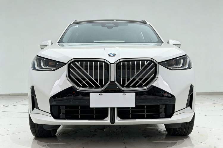 Used BMW X3 2025 xDrive30L Luxury Edition M Sport Package Exterior 5