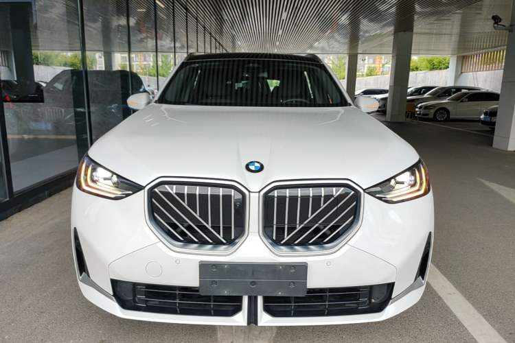 Used BMW X3 2025 xDrive25L Luxury Package Front